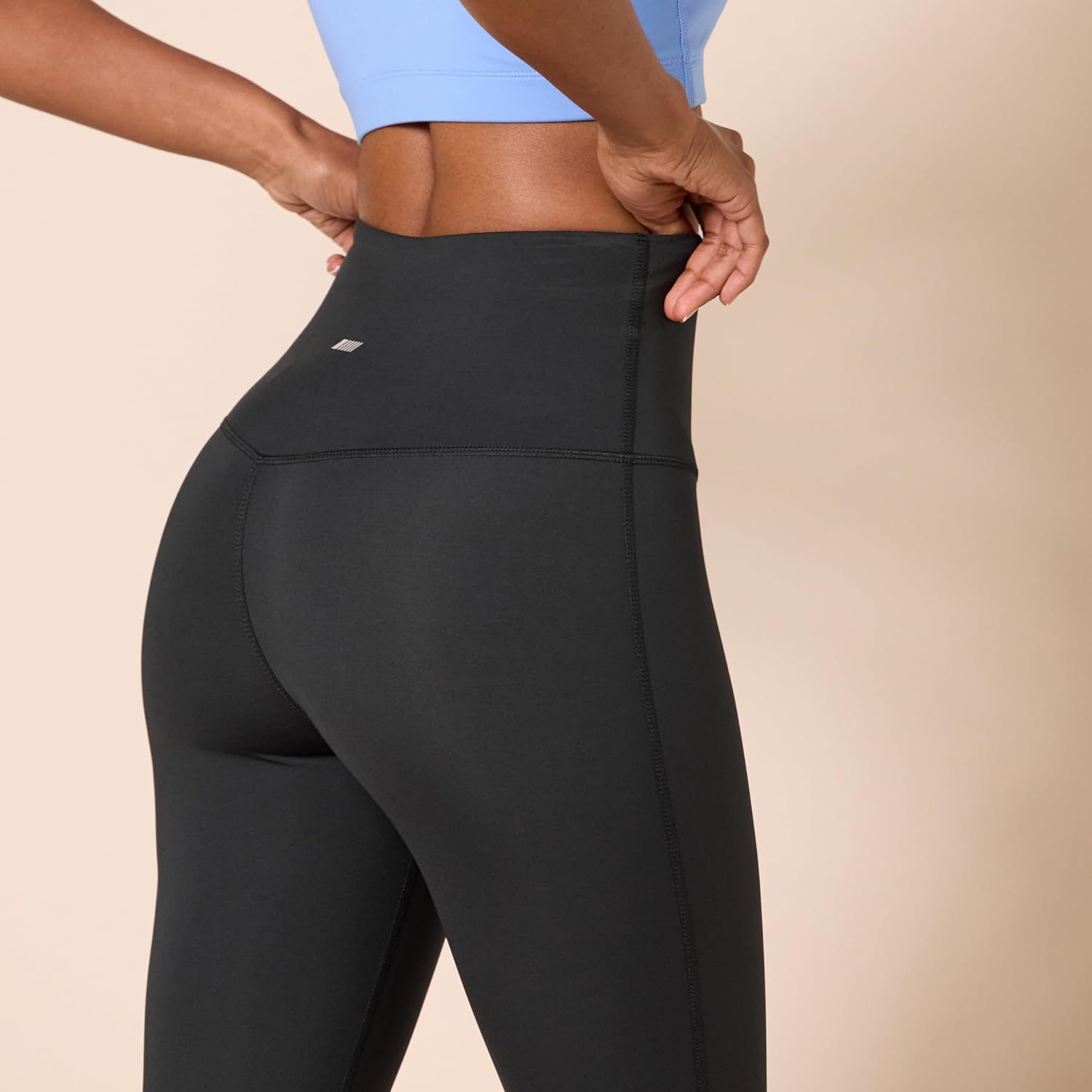 Amazon Essentials Women's Active Sculpt High Rise Capri Legging (Available in Plus Size) - Image 4