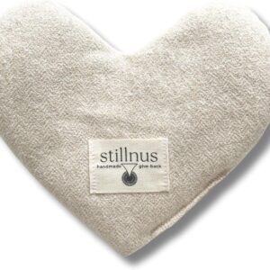 Stillnus Weighted Heart Eye Pillow with Organic Lavender & Flaxseed – Relaxation Gift for Women, Meditation Tool, Mindful Rest, Cooling Eye Mask, Wellness Self-Care Kit