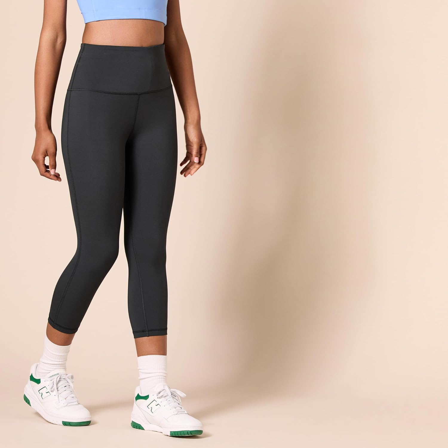 Amazon Essentials Women's Active Sculpt High Rise Capri Legging (Available in Plus Size) - Image 3
