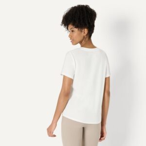 Amazon Essentials Women’s Active Soft Cotton Modal Blend Relaxed Fit V-Neck Short Sleeve Lightweight Yoga Workout T-Shirt