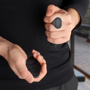 Anti-Slip Workout Grips – Ergonomic Rubber Hand Protector Gloves for Weight Lifting, Pull-Ups, Gym Training and Exercise, for Men and Women