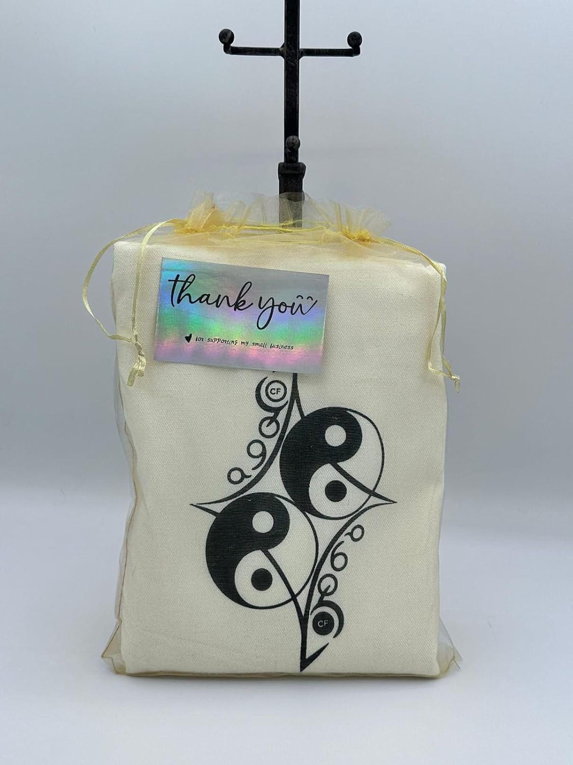 Candy Freezer Canvas Yoga Mat Tote Bag – Multi-Purpose Gym Bag for Women with Mat Carrier Pocket, Ideal for Office, Pilates, Beach, and Travel with Mesh Gold Packaging Included (Beige/White) - Image 5